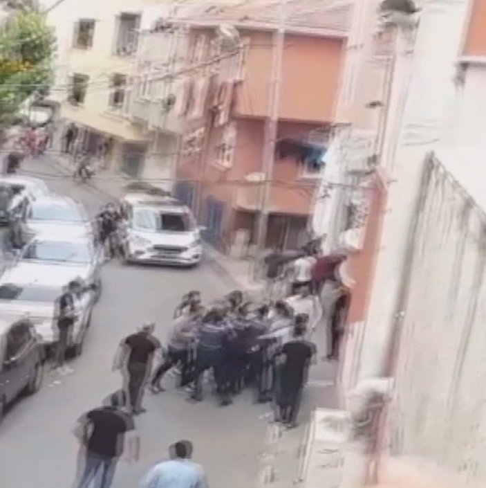 Bağcılar'da taciz iddiası: Mahalleli sokağa döküldü