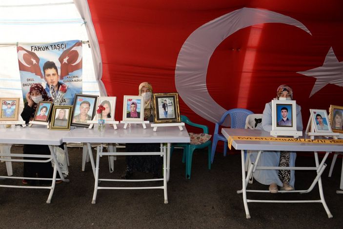 d Diyarbakır annesi Güzide Demir: Gelin çocuklarımızı birlikte isteyelim