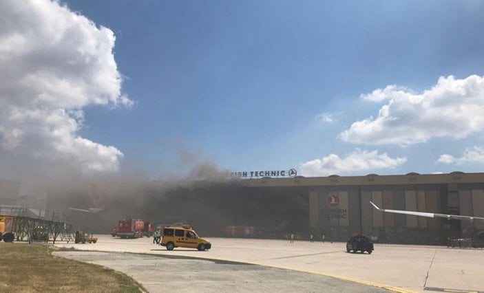 Atatürk Havalimanı'nda uçak bakım hangarında oksijen tüpü patladı