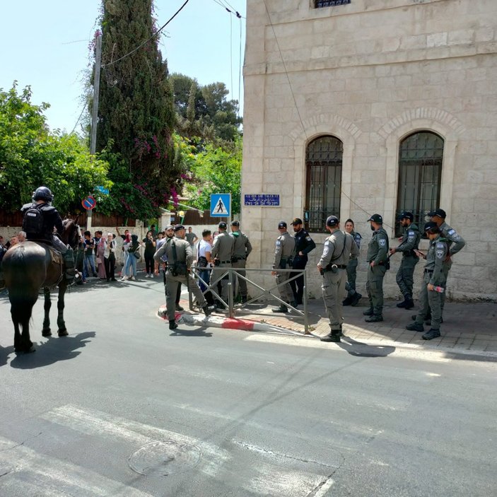 Kudüs’te İsrail askerleri ile Filistinliler arasında arbede: 2 yaralı