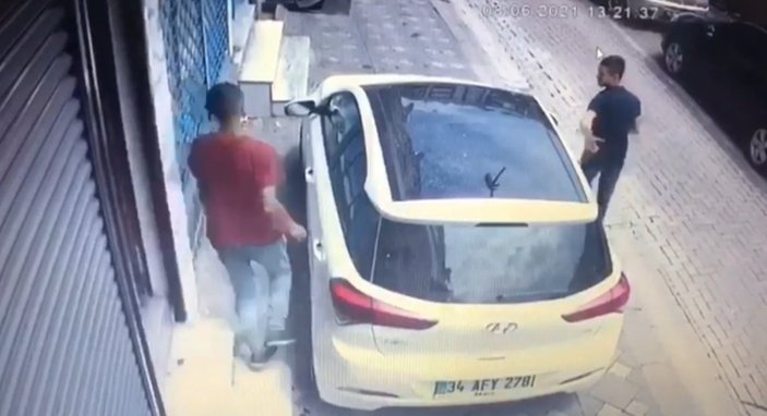 Zeytinburnu'ndaki soğukkanlı hırsız, kameraya yansıdı