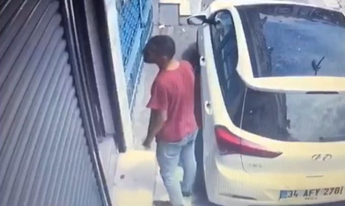 Zeytinburnu'ndaki soğukkanlı hırsız, kameraya yansıdı