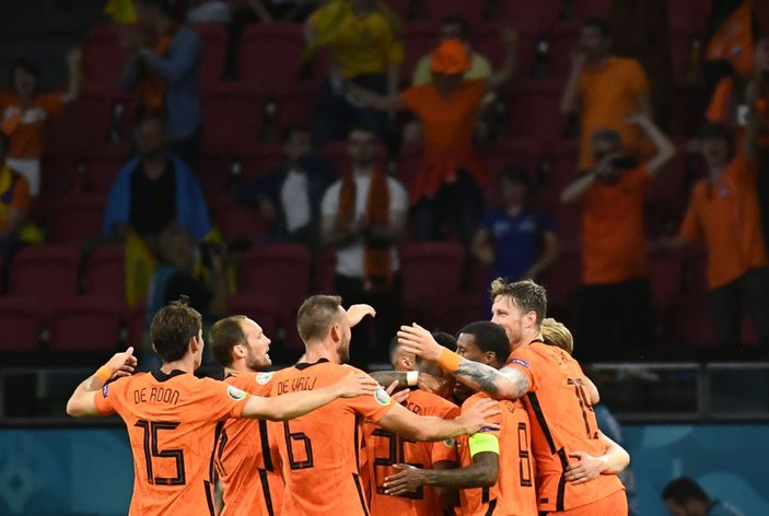 Hollanda, Ukrayna'yı 3 golle mağlup etti