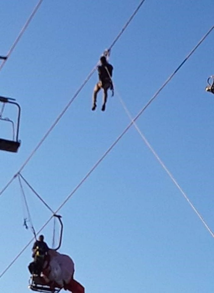 Muğla'da paraşüt, telesiyet hattına dolandı