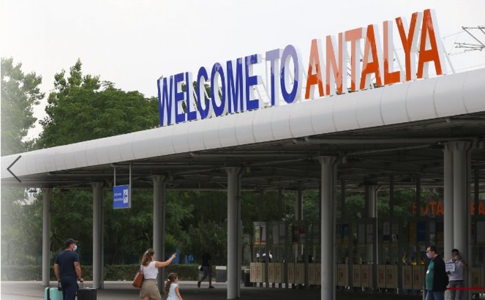 Antalya havaalanı hareketlendi