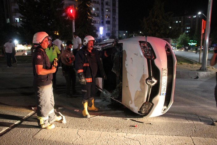 Elazığ’da 16 yaşındaki sürücü kaza yaptı, kaçarken yakalandı