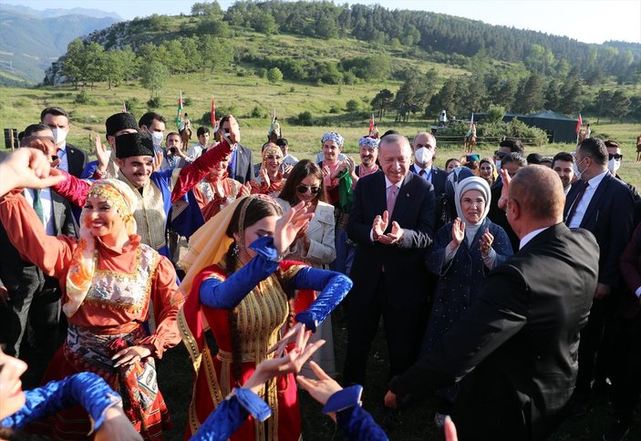 Cumhurbaşkanı Erdoğan'ın Şuşa ziyaretinden renkli görüntüler