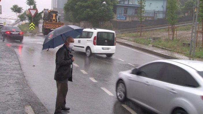 Anadolu Yakası'nda sağanak yağış etkili oldu