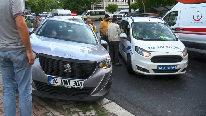 Başakşehir'de beton pompa aracı, 5 araca çarptı