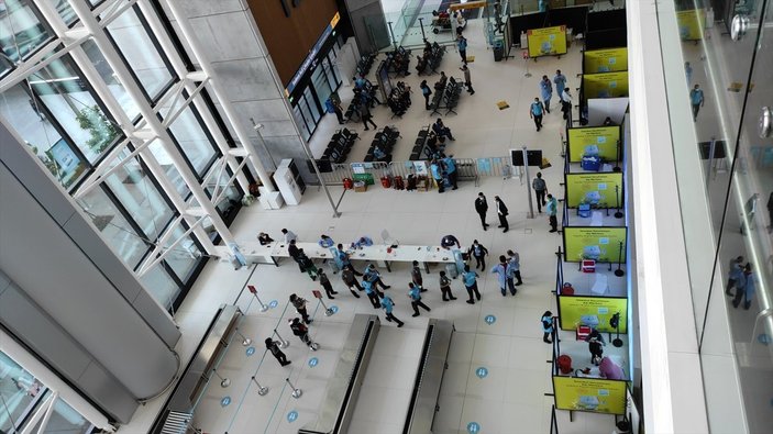 İstanbul Havalimanı'nda aşı merkezi hizmete açıldı