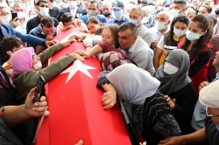 Şehit polis Ercan Yangöz son yolculuğuna uğurlandı