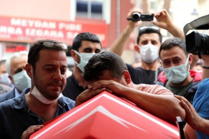 Şehit polis Ercan Yangöz son yolculuğuna uğurlandı