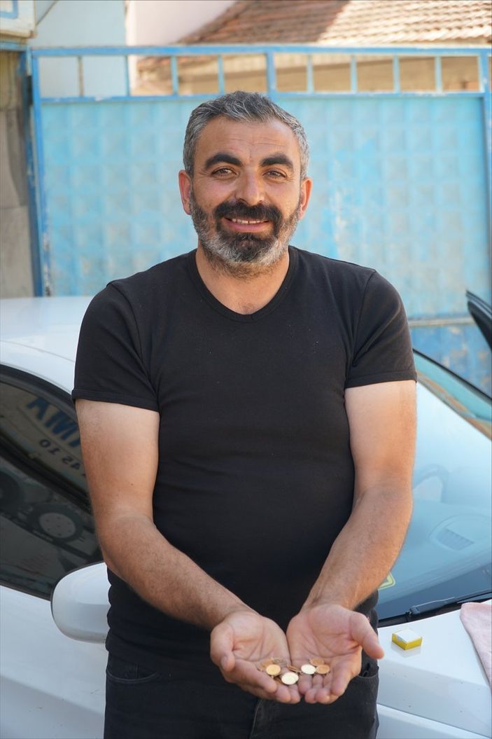 a Çorum'da yıkamacıya verilen halıdan 13 çeyrek altın çıktı