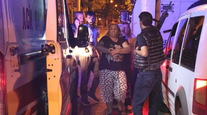 Diyarbakır'da restoran kurşunlandı, balkonda uyuyan kadın vuruldu