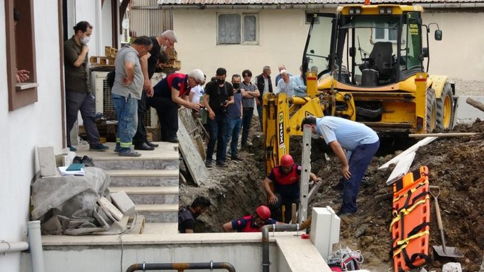 Zonguldak'ta arkadaşına yardıma gelen asker, toprak altında can verdi