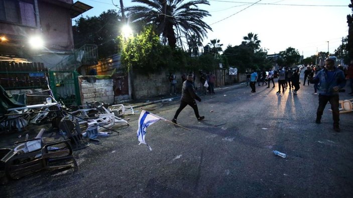 Şeyh Cerrah'ta, Yahudi yerleşimciler,  Filistinlilere saldırdı