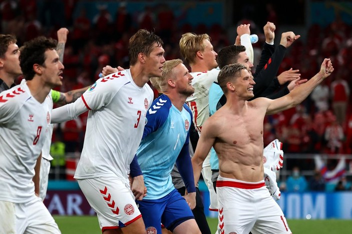 Danimarka Euro 2020'de Rusya'yı 4-1 yenerek tur atladı