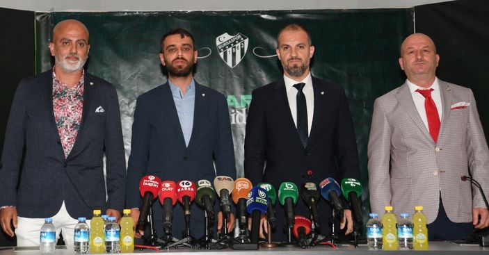 i Bursaspor, Mustafa Er ile sözleşme imzaladı