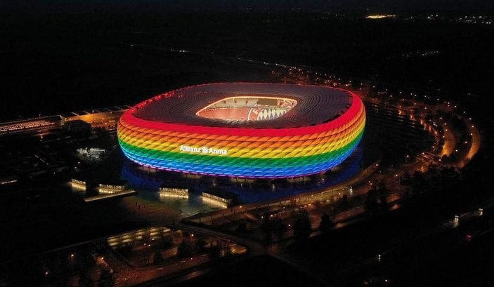 UEFA, Allianz Arena'nın gökkuşağı ışıklandırmasına izin vermedi