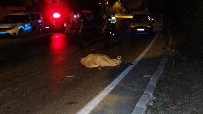 Mersin'de otomobilin çarptığı yaya hayatını kaybetti