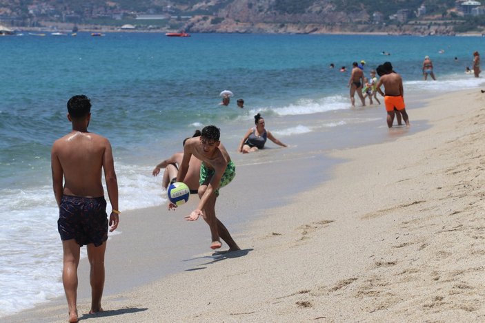 Antalya plajları normale döndü