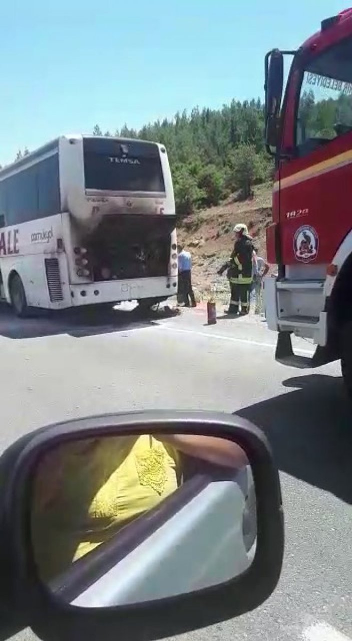 Denizli'de yolcu otobüsünde yangın çıktı