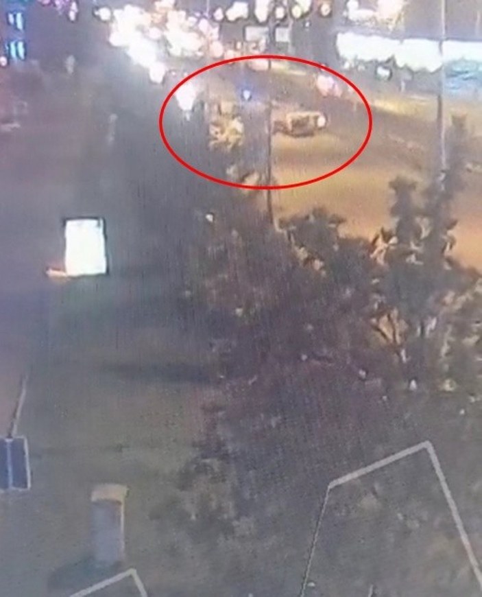 Bursa’da alkollü sürücü polis noktasına daldı: 2’si polis 4 yaralı