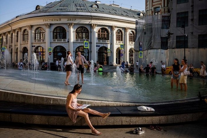 Moskova’da hava sıcaklığı 35 dereceye kadar yükseldi