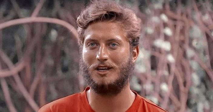 Survivor Berkay kimdir? Survivor'dan elenen Berkay Yuvakuran hakkında..