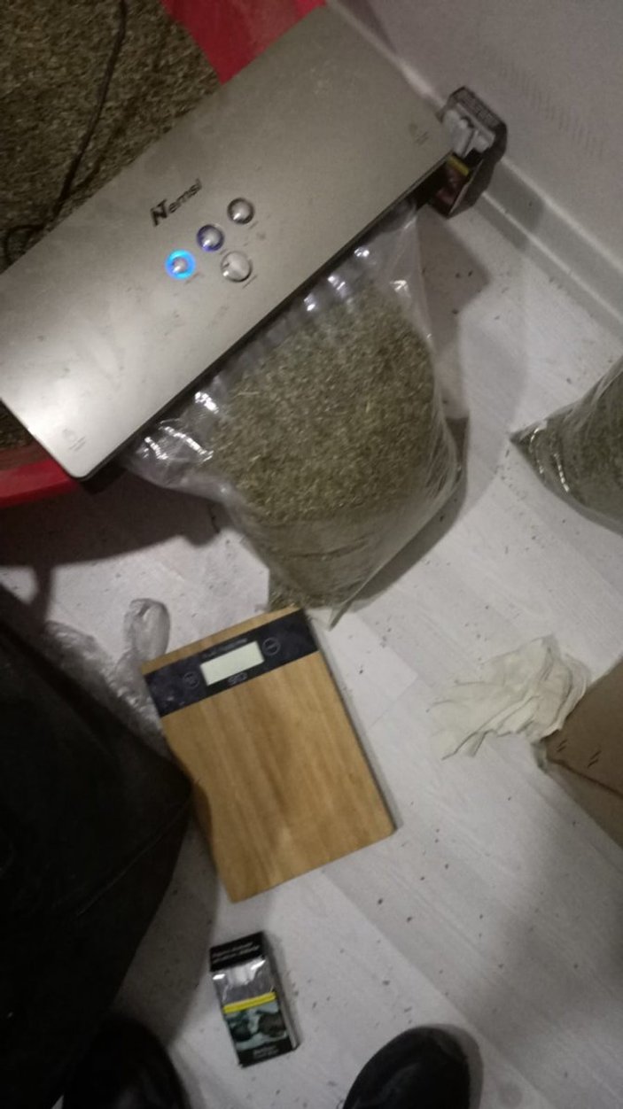 Kağıthane'deki 'Çaki' lakaplı uyuşturucu tacirine operasyon