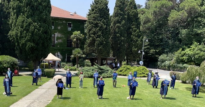 Boğaziçi Üniversitesi'nde akademisyenlerin eylemi sürüyor