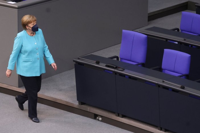 Angela Merkel'den, Türkiye ile diyalog çağrısı
