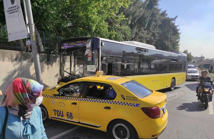 d Kağıthane'de zincirleme kaza