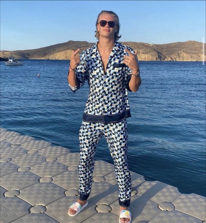 Erling Haaland Yunanistan tatilinde para saçtı