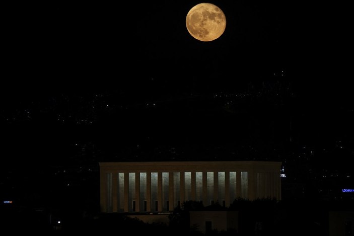 Ankara'dan kartpostallık dolunay kareleri