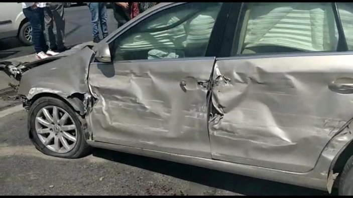 Esenyurt'ta trafik kazası: 2 yaralı