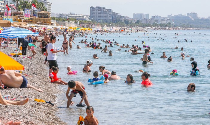 Antalya’da sıcaklık 41 dereceye yükseldi