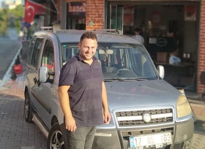 d Bursa'da çaldığı aracı parçalamaya çalışan hırsız yakalandı