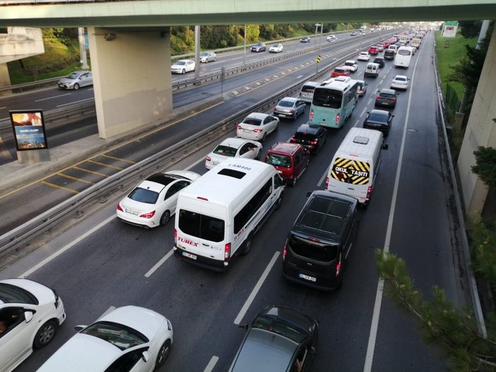 İstanbul'da haftanın ilk iş günü trafiği