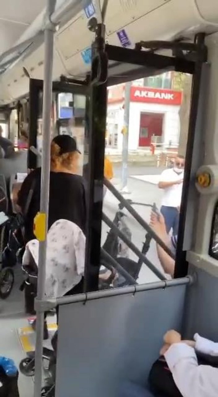 İstanbul'da İETT otobüsünde 'Kart basma' tartışması