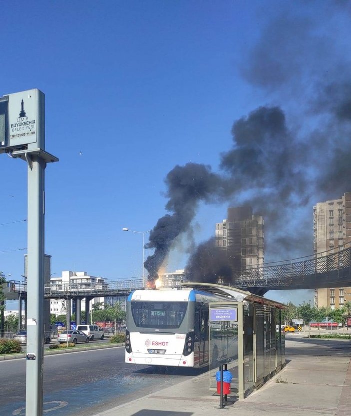 İzmir’de tam elektrikli yolcu otobüsünde yangın