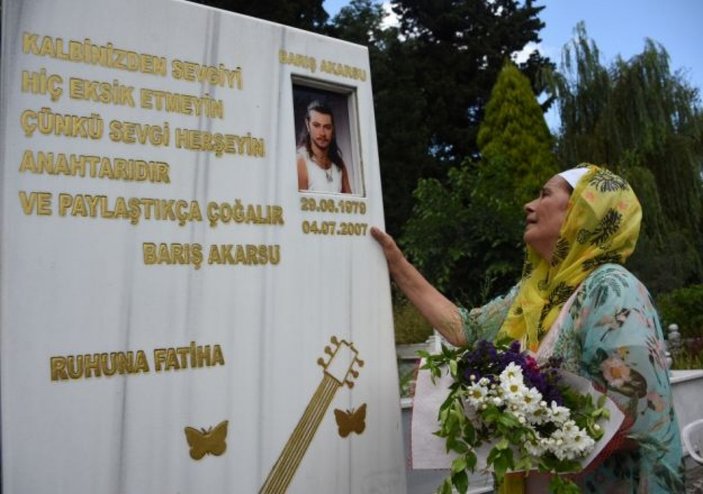 Barış Akarsu 42 yaşında; Doğum gününde vefat eden şarkıcı Barış Akarsu'nun hikayesi