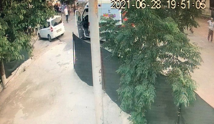 Antalya’da makaslı cinayet kamerada