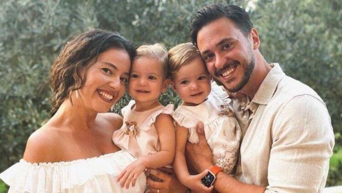 Pelin Akil, siyah bikinisiyle poz verdi