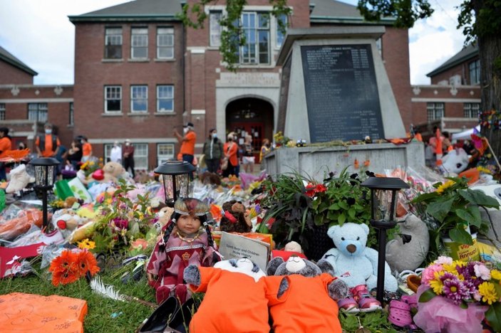 Kanada'da kayıt dışı 182 çocuk mezarı daha bulundu