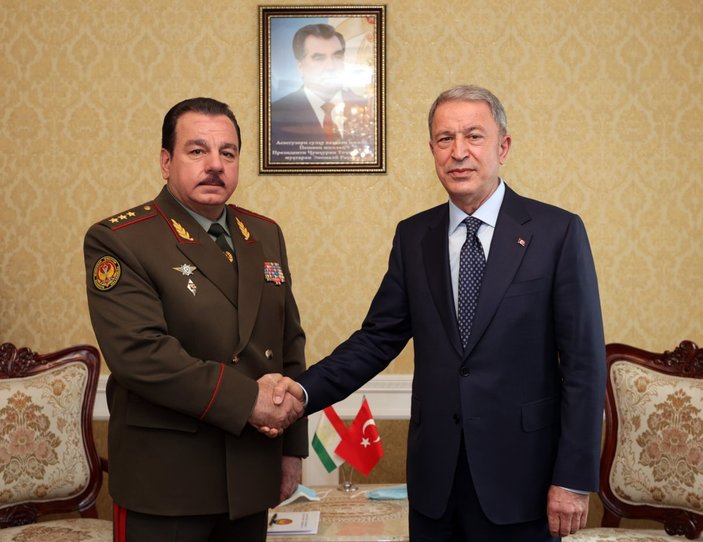Milli Savunma Bakanı Akar, Tacikistan Savunma Bakanı Mirzo ile görüştü
