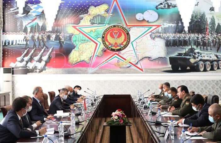 Milli Savunma Bakanı Akar, Tacikistan Savunma Bakanı Mirzo ile görüştü