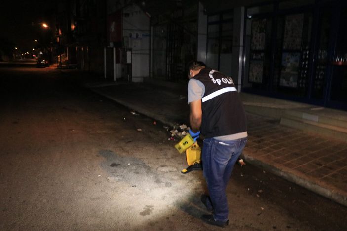 i Adana’da yol kenarında karpuz satan şahıs, silahlı saldırıya uğradı