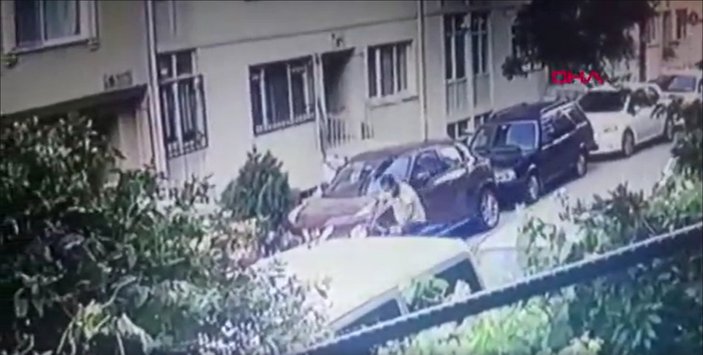 Kocaeli’de, apartmana girip bisiklet çaldı