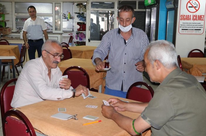 Eskişehir’de oyun yasağı kalktı, kahvehaneler dolmaya başladı